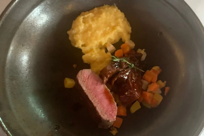 Der fertige Lammbraten. Bitte klicken sie sich durch die Fotogalerie!