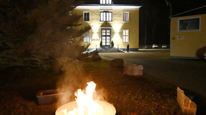 Das Verwaltungsgebäude von Goldeck-Textil in Seebach, hier finden jährlich die traditionellen "Herbstgespräche" statt.