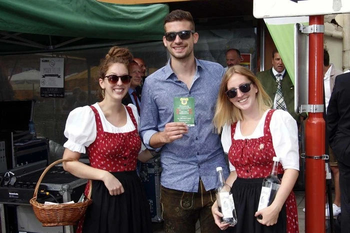 Strahlende Gesichter warteten auf das erlebnisreiche Programm. Junge Gäste...