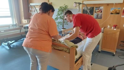 Im Pflegebereich gibt es aktuell 150 Mitarbeiterinnen und Mitarbeiter 