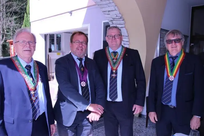 Klicken Sie sich durch die weiteren Bilder!