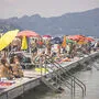 In den Strandbädern, wie hier am Wörthersee, ist am Sonntag einiges los (Archivbild)