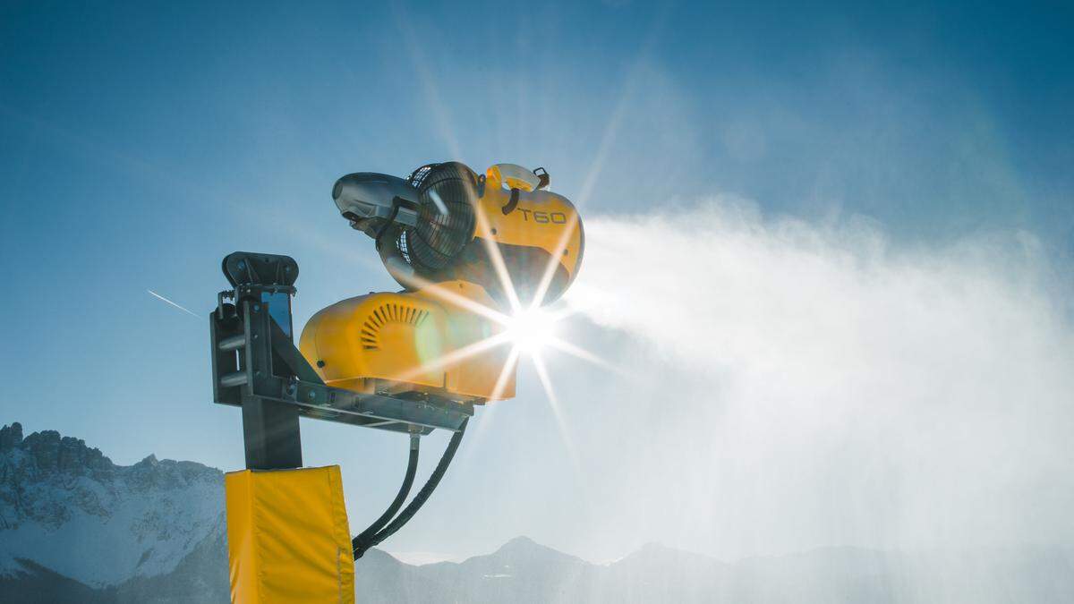 Auch wenn Kärntens einziges Gletscherskigebiet mit Naturschnee gesegnet ist - ohne Schneekanonen geht es nicht