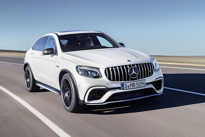 SUV und Coupé sind als Basis- sowie S-Variante mit 476 oder 510 PS erhältlich, das maximale Drehmoment beträgt 650 oder 700 Newtonmeter.