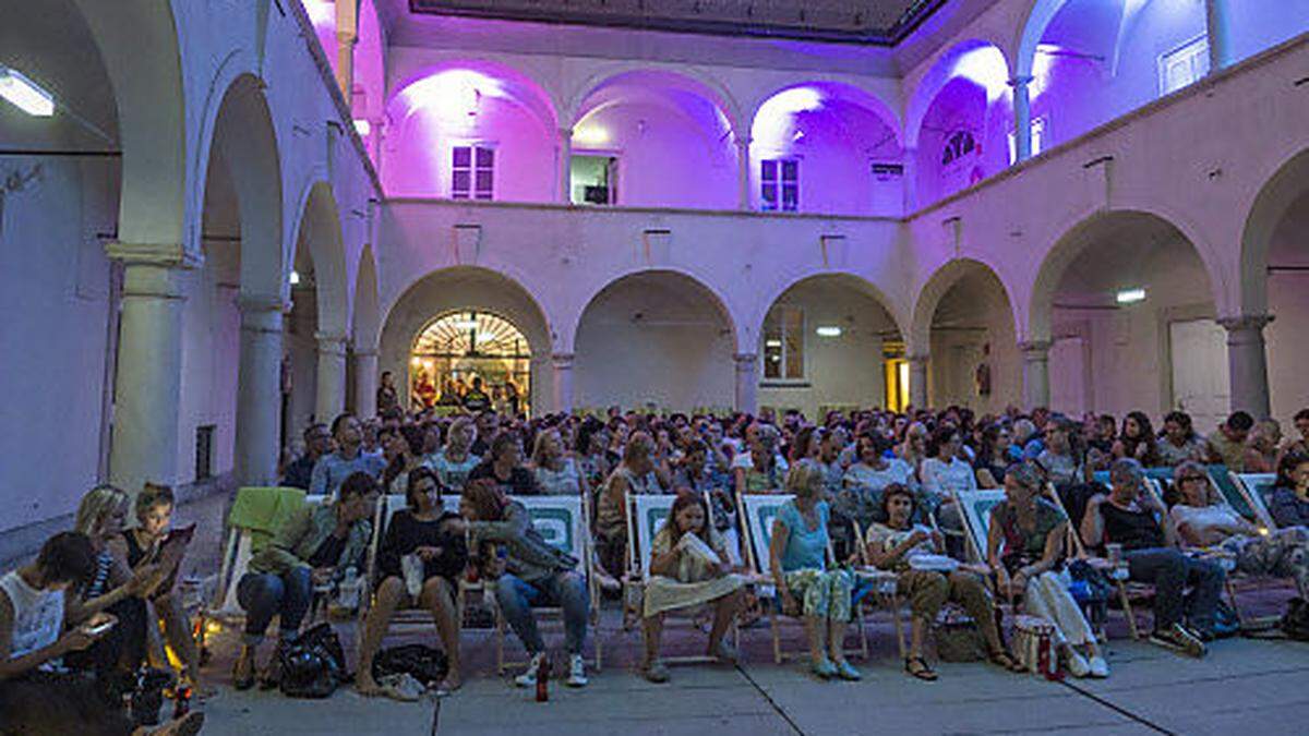 Der Kinosommer Villach im Innenhof der Musikschule geht in seine siebte Auflage