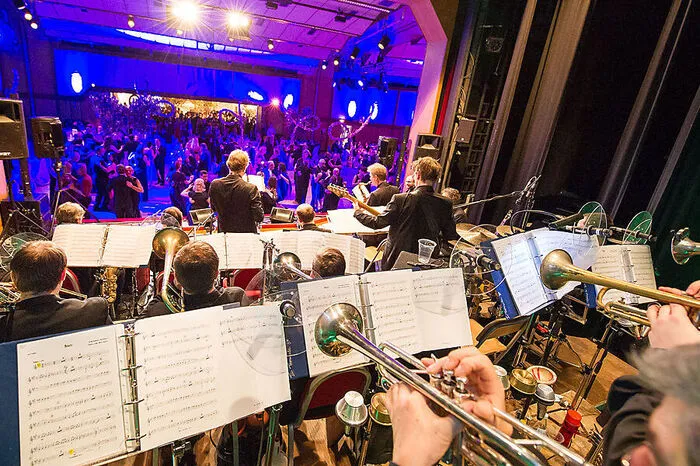 Mehr als tausend Gäste werden am 2. Februar beim 73. Pfadfinderball in der Stadthalle Fürstenfeld erwartet. Die erfolgreichste AC/DC-Revivalband Europas wird für Stimmung sorgen.