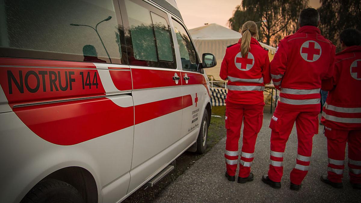 Trotz schnellen Rettungseinsatzes kam für den Pensionisten jede Hilfe zu spät (Archivbild)