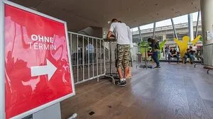 Regen Zuspruch erfuhr das "Impfen ohne Termin" am Samstag in vier steirischen Einkaufszentren