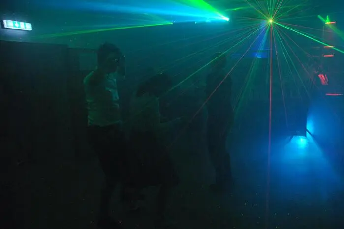 Auch im Keller war einiges los: In der Disco kam vor allem die Jugend bei härteren Beats auf ihre Kosten