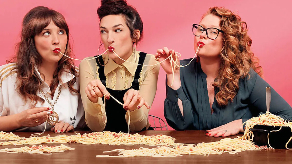 Sie vermissen Ihre besten Freundinnen: dann hören Sie diesen dreien zu