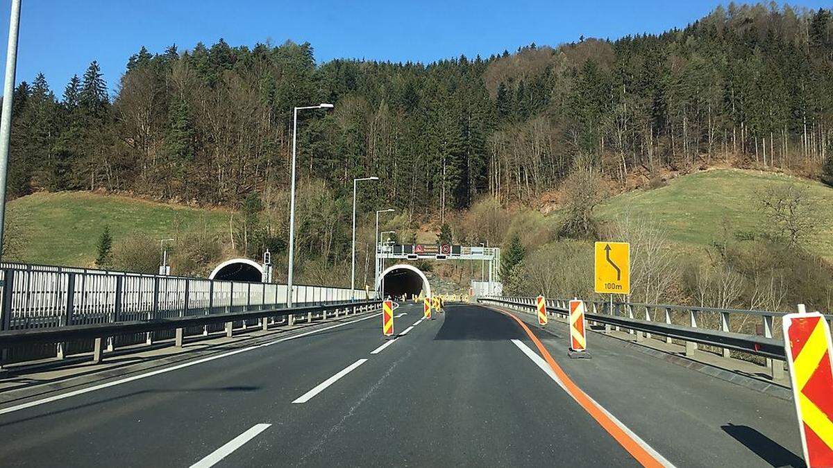 Auf Höhe der Gemeinde Griffen finden auf der Südautobahn Sanierungsarbeiten statt 