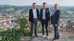 Hoch über der Stadt Voitsberg dieskutierten Johann Harkam, Michael Bakota und Walter Ofner 