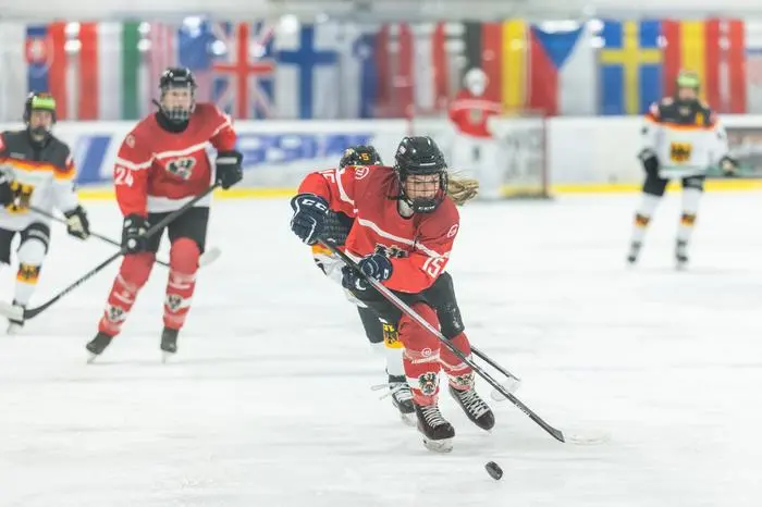 Siri Zimmermann (Nummer 15) im Einsatz für das österreichische Nationalteam