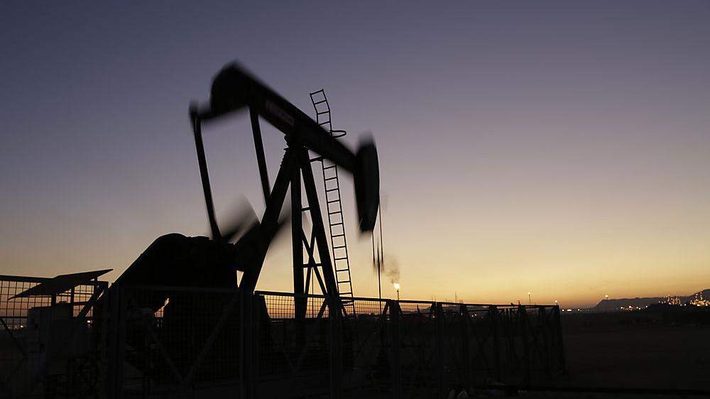 Aussichten auf weiter anziehende Nachfrage treiben die Öl-Preise 