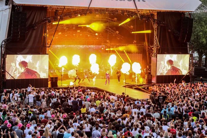 4500 Fans verfolgten begeistert die Show.