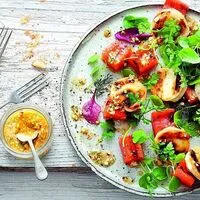 Ungewöhnliche Grill-rezepte zum Nachkochen: Wassermelone mit Schafskäse & Minz-Vinaigrette