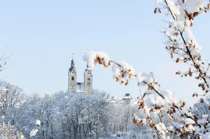 In Maria Saal findet heuer am Hauptplatz zum ersten Mal ein Weihnachtsmarkt