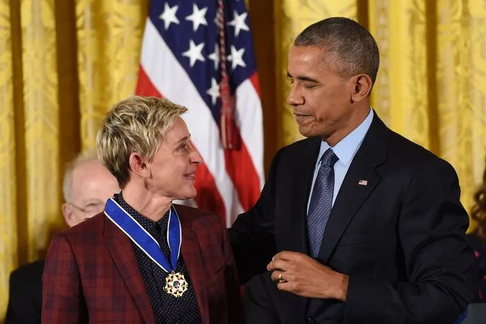 Persönlich würdigte er die 21 Empfänger, darunter Moderatorin Ellen DeGeneres.
