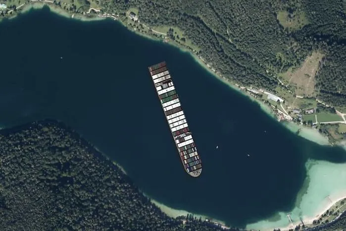 Der Erlaufsee ist gerade groß genug für das 400 Meter lange Schiff