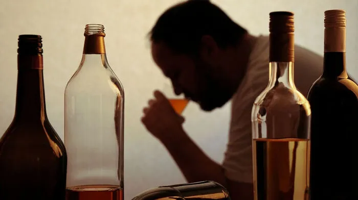 Alkoholismus ist nach wie vor die häufigste Suchterkrankung im Bezirk