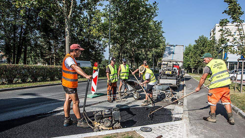 Die Bauarbeiten in der August-Jaksch-Straße laufen nach Plan