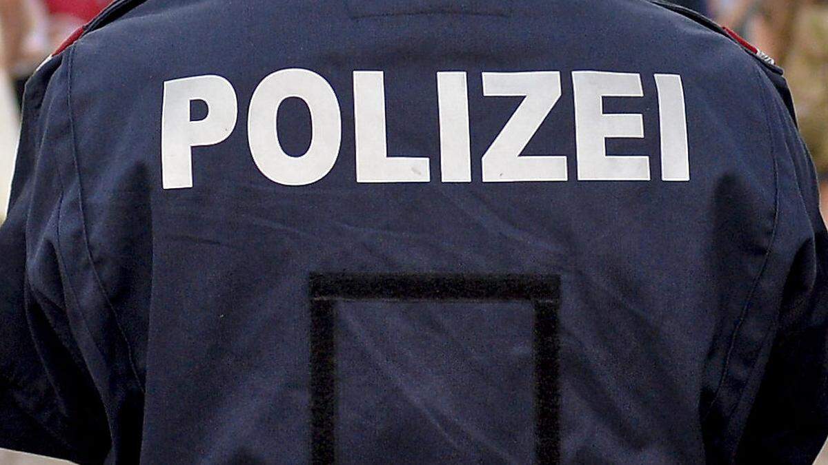 Die Polizei bittet Unfallzeugen, sich zu melden