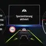 Symbolfoto PKW, der neue Mitsubishi ASX 2023, SUV, Spurhalteassistent , *** Symbol photo passenger car, the new Mitsubishi ASX 2023, SUV, lane departure warning ,
