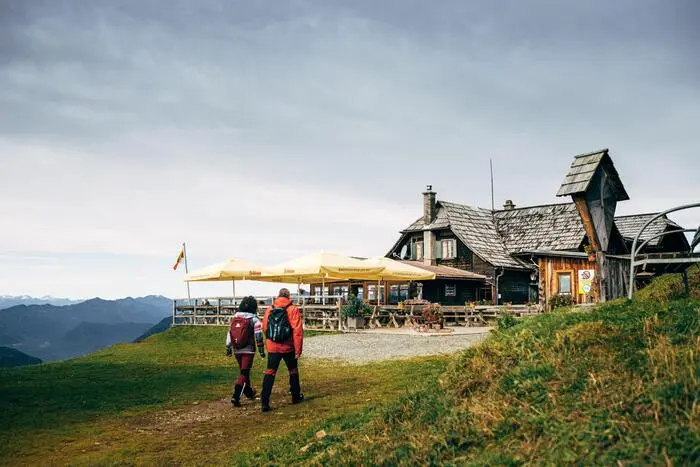 Mit 1. November übernehmen Rene Koch und Nicole Bundi die Gastronomie in der Pöllingerhütte und wollen das gewohnte Konzept nur minimal adaptieren