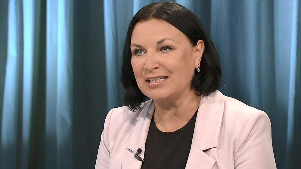 Petra Stuiber bei einer ORF-Pressestunde