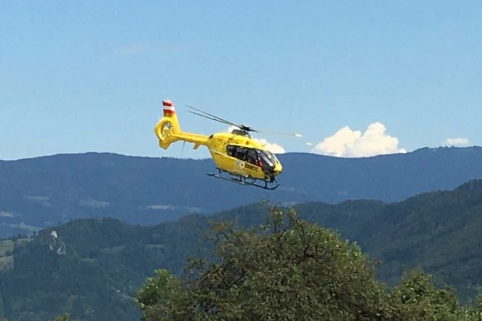 Auch zwei Rettungshubschrauber und ein Polizeihubschrauber waren vor Ort.
