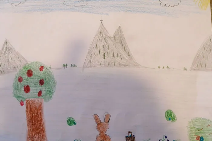 Viele Ostereier hat der Osterhase auf dem Bild von Annika Schneeberger (10) aus Donnersbach schon versteckt