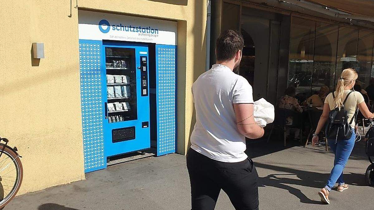 Der Automat namens &quot;Schutzstation&quot; am Jakominiplatz