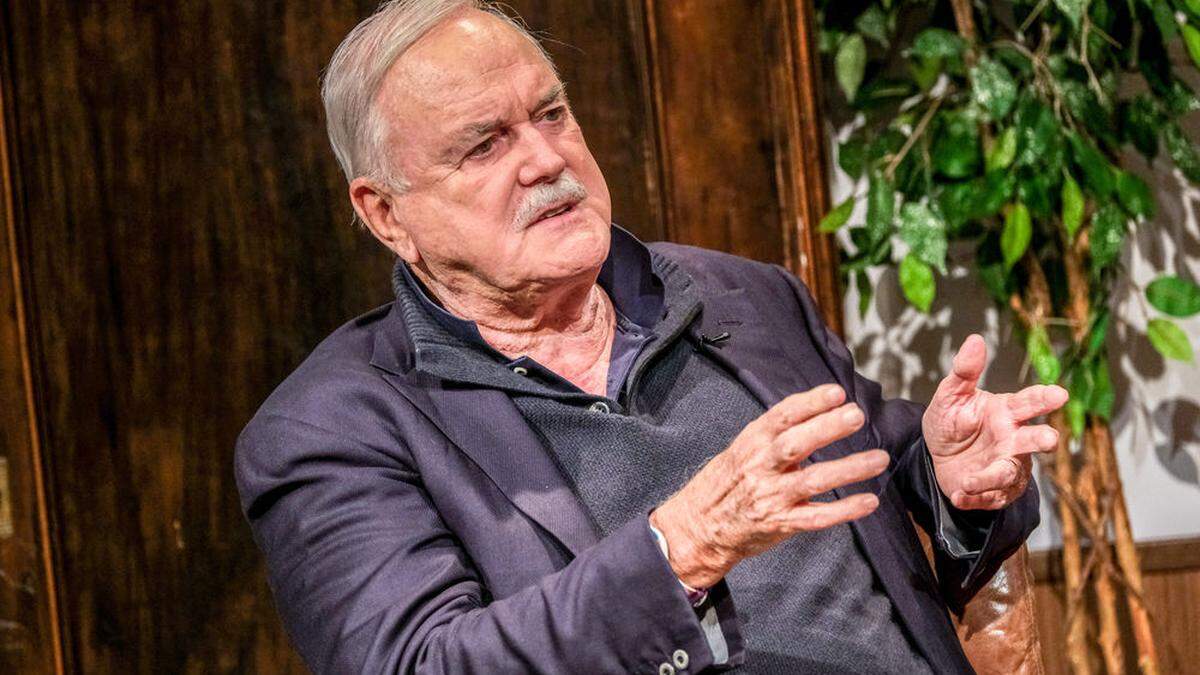 John Cleese zu Gast bei &quot;Willkommen Österreich&quot;