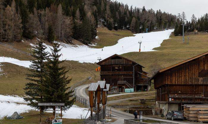 Skifahren im Klimawandel: Bilder wie dieses aus Kals am Großglockner sorgten für Kritik. 