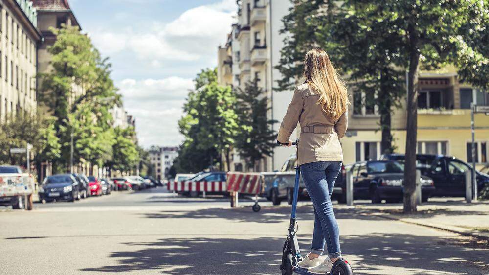 E-Scooter sind immer häufiger auf den Straßen zu sehen