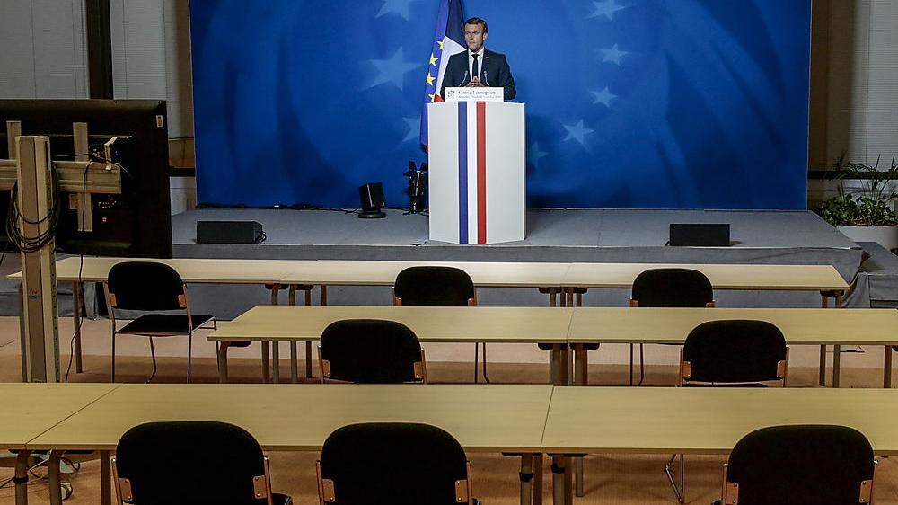 Virtuelle Pressekonferenzen in Coronazeiten: Macron erklärt am Gipfel spätnachts die Lage