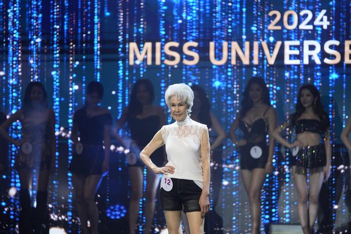 
South Korean Choi Soon-hwa schrieb als älteste Teilnehmerin bei einem Miss Universe Contest Geschichte - auch wenn sie es nicht ins Finale schaffte