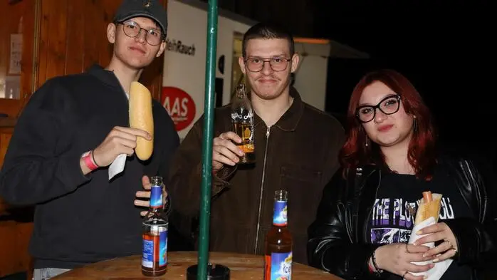 Rund 400 Gäste feierten am Karsamstag in der „Wognradlbar“ in Laasen bei Tieschen bei uriger Atmosphäre und Disco-Musik Ostern