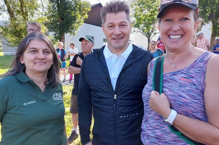 Über die gelungene Veranstaltung mit ausgezeichneter Kulinarik freute sich auch Naturpark-Obfrau Claudia Sperl (links).