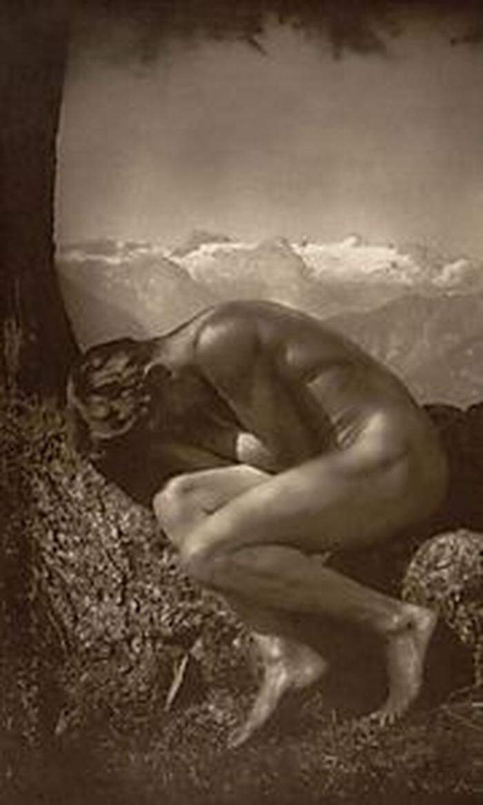 Im Schoße der Natur, 1923 von Rudolf Koppitz