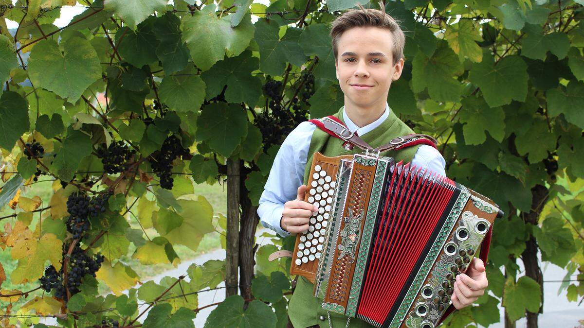 Matthias Aichelsreither - Holzmann spielt heute beim Finale des Steirischen Harmonikawettbewerbs. 