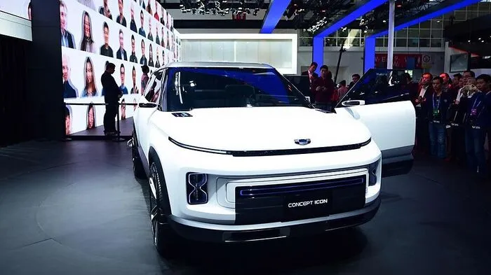 Geely Concept-Car. Ein formaler Fehler beim Daimler-Einstieg könnte teure Folgen haben.