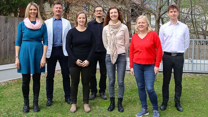 Ziehen an einem Strang: Susanne Scheran (Soroptimistin), Ralf  Vergeiner (Kiwanis), Daniela Brunner (Freiwilligenzentrum Osttirol), Martin  Kofler (Lions Club), Gertraud  Holzer (Caritas), Natalia  Strauß (Stadtgemeinde) und Hofmann Stephan (Rotes Kreuz) (von links)