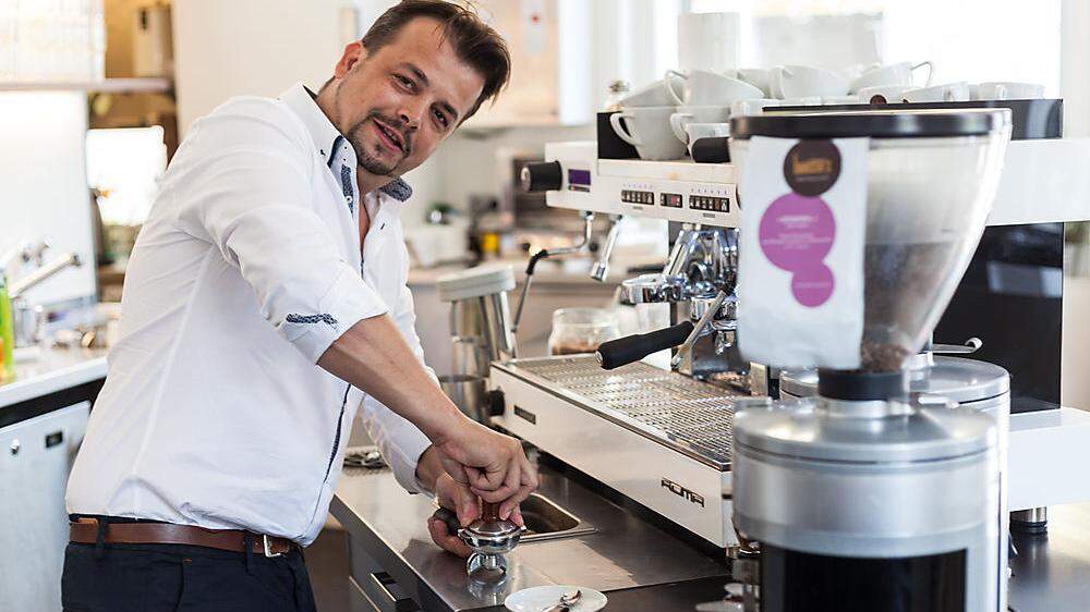 Barista´s Inhaber Stephan Pensold eröffnet erstes Café im Bezirk Graz-Umgebung
