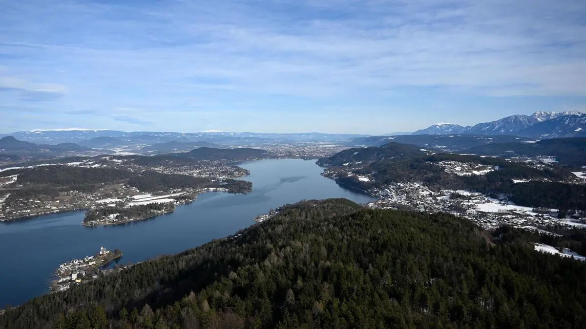 Beim Wörthersee kritisieren die Seenforscher die Quantität der Wasserpflanzen und die Uferverbauung