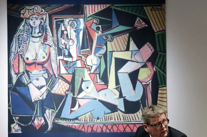 2015 wechelte Pablo Picassos Meisterwerk "Die Frauen von Algier" um 179,4 Millionen Dollar den Besitzer. Es ist damit das teuerste jemals versteigerte Gemälde. Allerdings: Gauguins "nafea faa ipoipo?" sowie Cezannes "Die Kartenspiele" sollen noch teurer gewesen sein - wechselten aber privat den Besitzer und über den Kaufpreis gibt es nur Gerüchte (siehe auch Ende der Fotoserie).