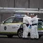 Nach der langen Odyssee werden die Passagiere der „Hondius“ zum Flughafen gebracht
