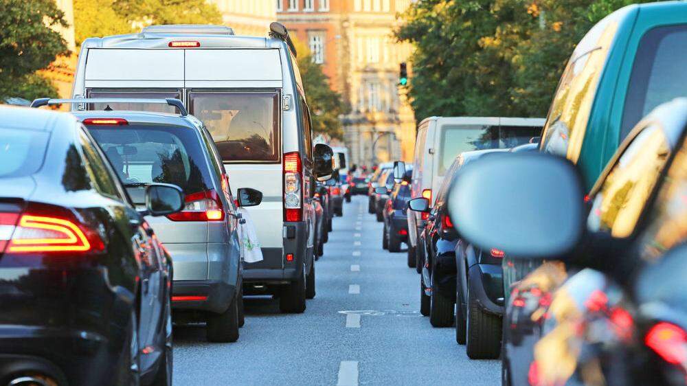 Seit 1990 sind die Treibhausgasemissionen des Verkehrs in Österreich um fast drei Viertel angestiegen
