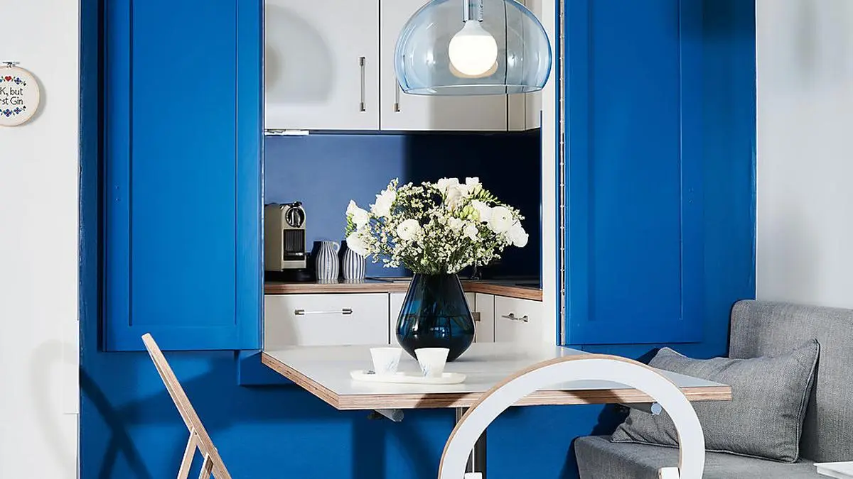 Nun gibt es eine Durchreiche zwischen Küche und Wohnzimmer