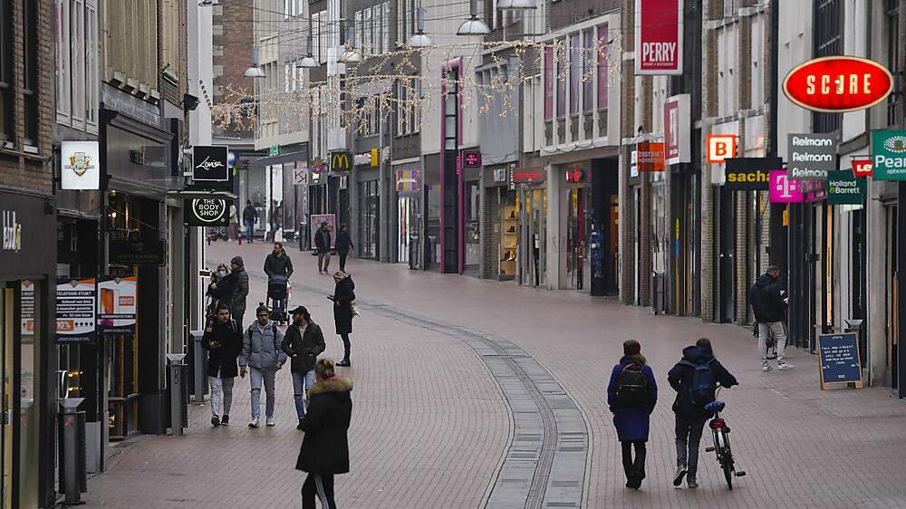 Die Geschäftsstraßen in den Niederlanden werden sich bald wieder füllen